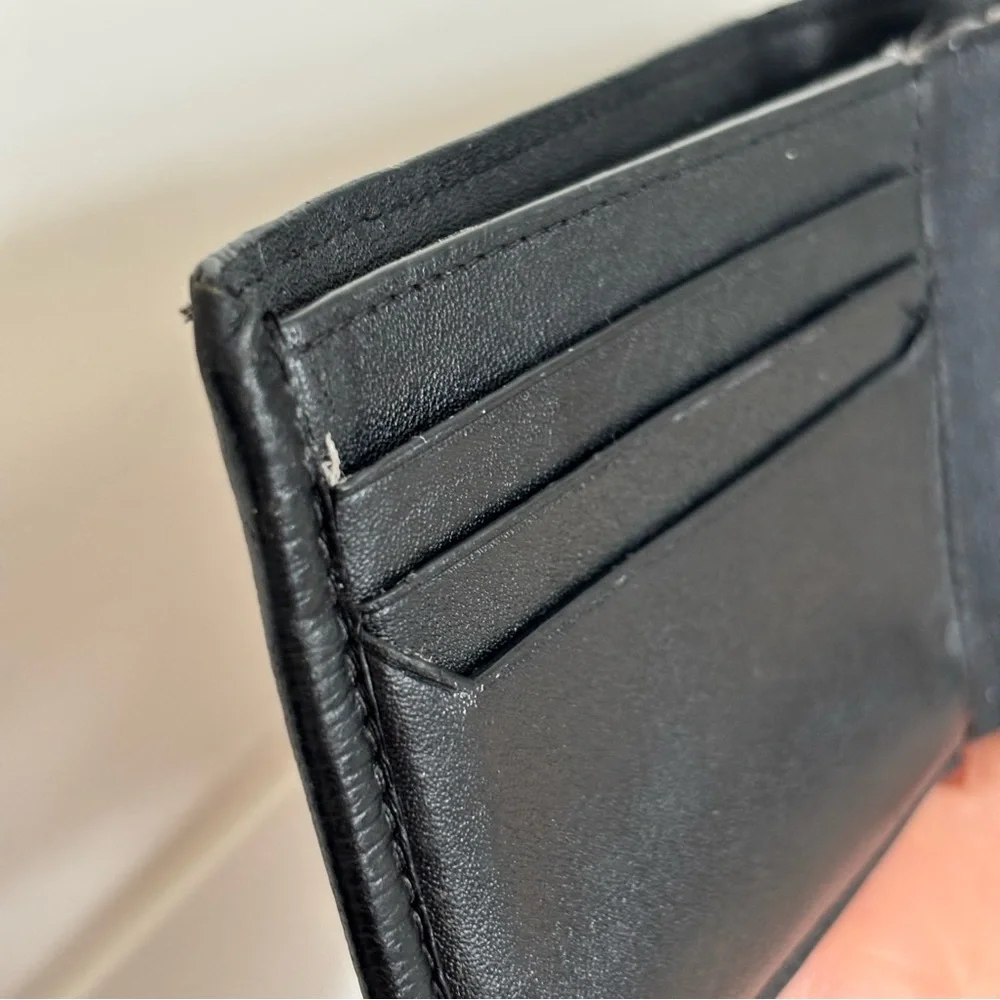 Tumi Double Billfold Men's Black Leather Wallet
